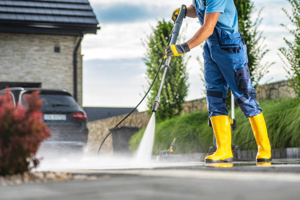 Best Garage Pressure Washing  in Larkspur, CA